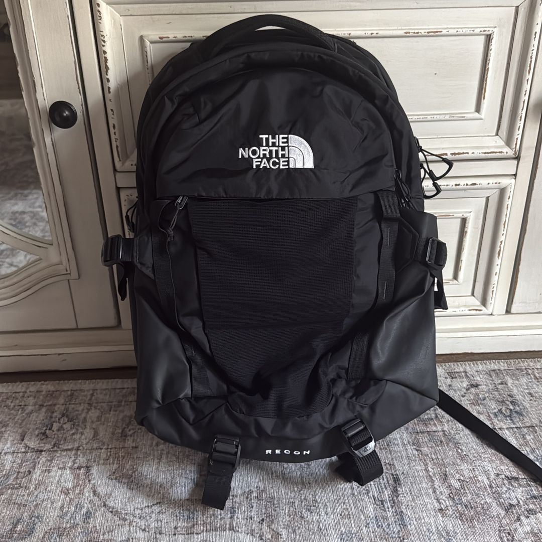 The North Face Recon Backpack (Black)