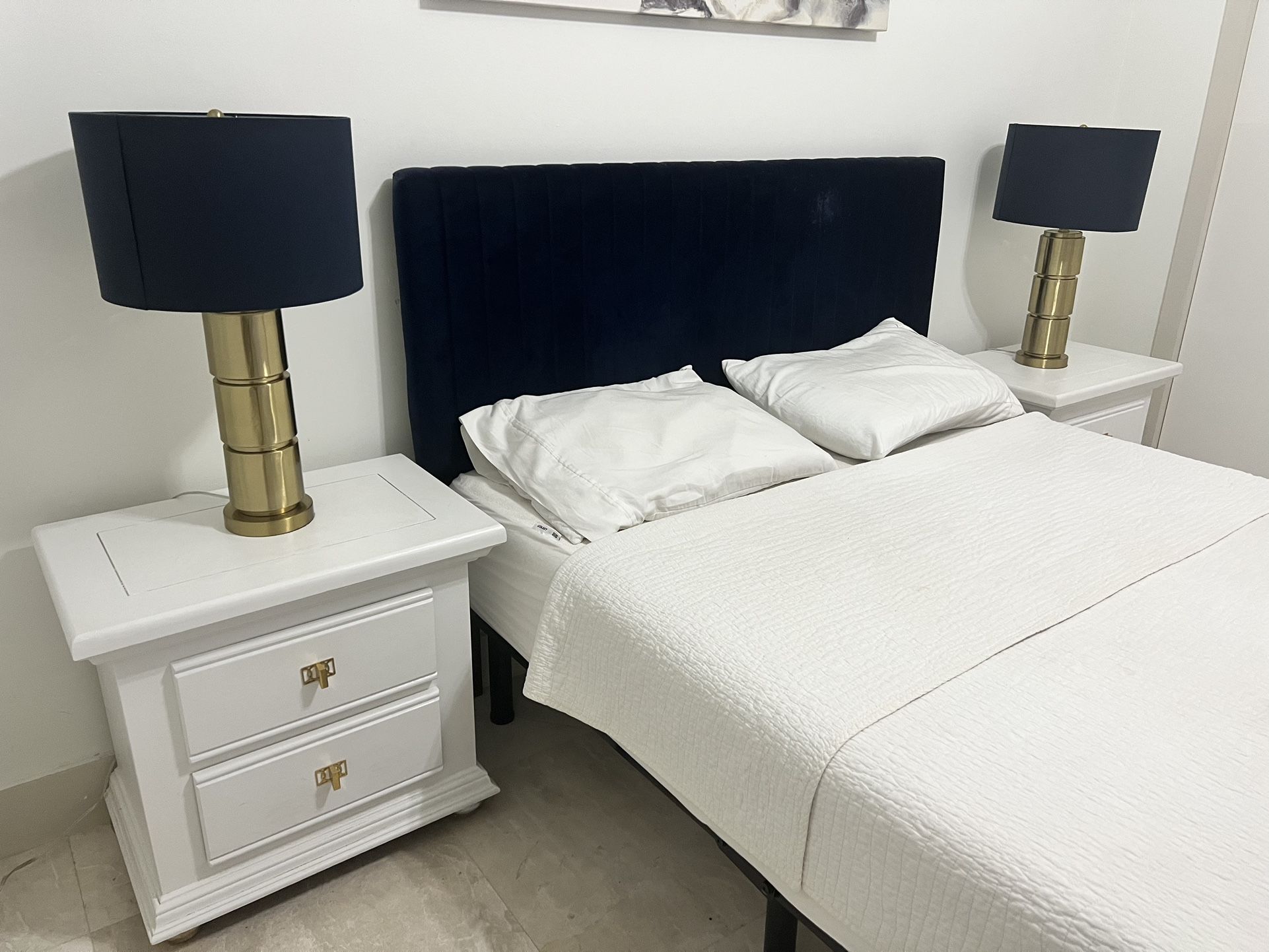 White And Gold Dresser And Nightstands