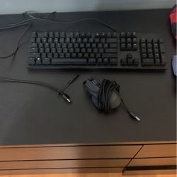 Razer Huntsman And Razer Basilisk V2 With Grip