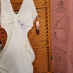 Perfect white party dress