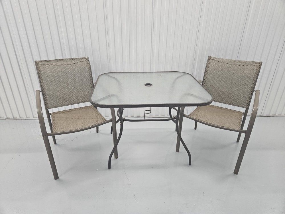 PATIO TABLE AND CHAIR SET