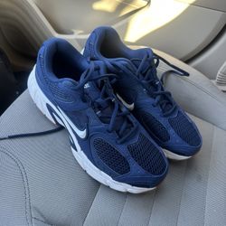 Nike V5 Runner 
