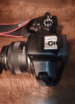 Canon EOS R 100 and Canon accessories