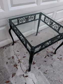 End table