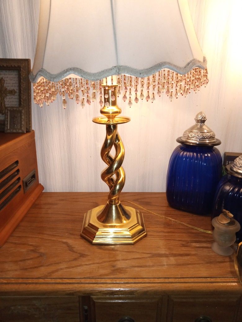 Vintage 21" Solid Brass Barley Twist Lamp Base 7 1/2" Diameter Does not include lamp shade.