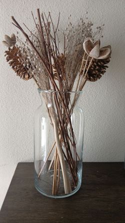 Bug glass jar included the arrangement pickup Only by Mykawa rd Houston TX 77075