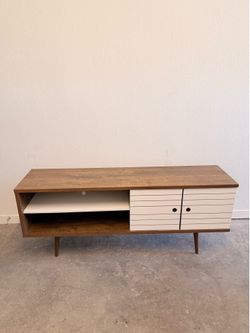 Solid Wood Tv Stand / Media Console