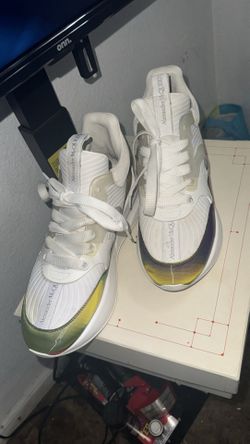 ALEXANDER MCQUEEN OVERSIZED RUNNERS