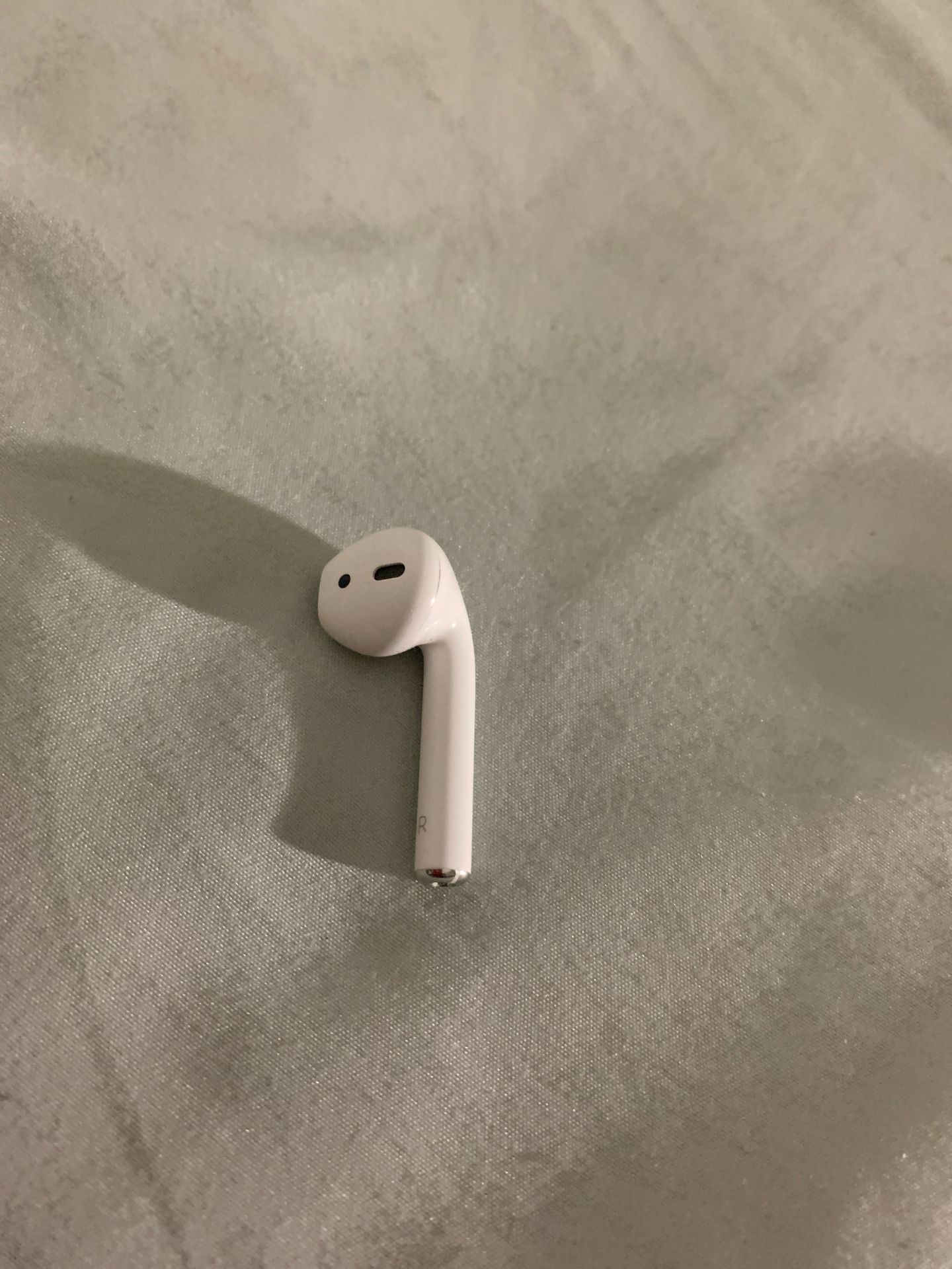 Authentic Apple AirPods 2 generation Right Side cleaned and sanitized cash pick up Bronx