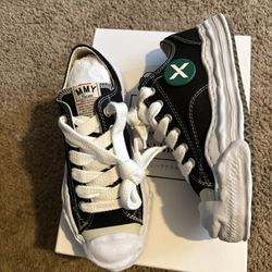 Mason Miharas Size 7 Unisex