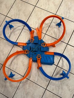 Hot wheels play set