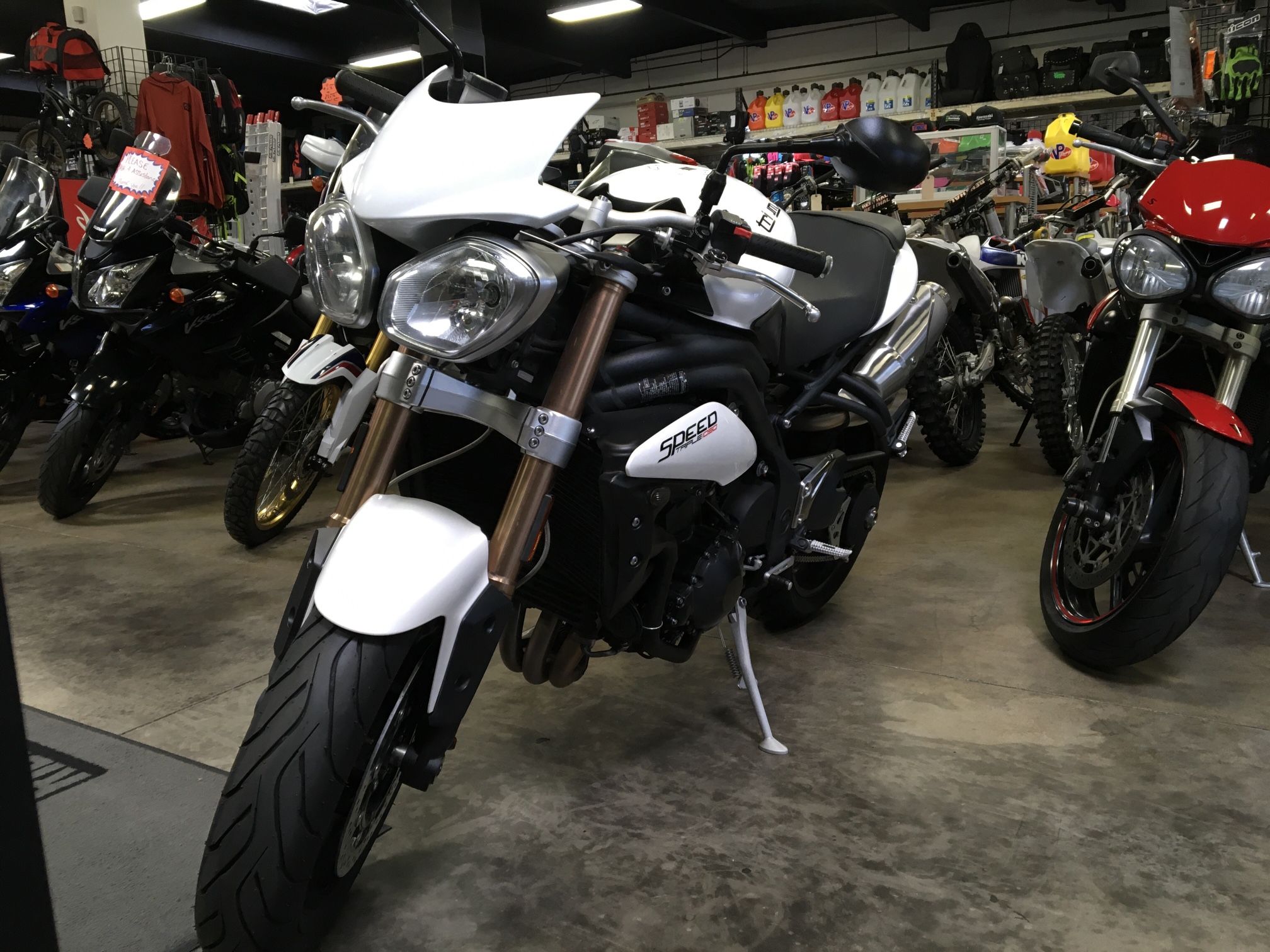 2012 Triumph Speed triple 1050