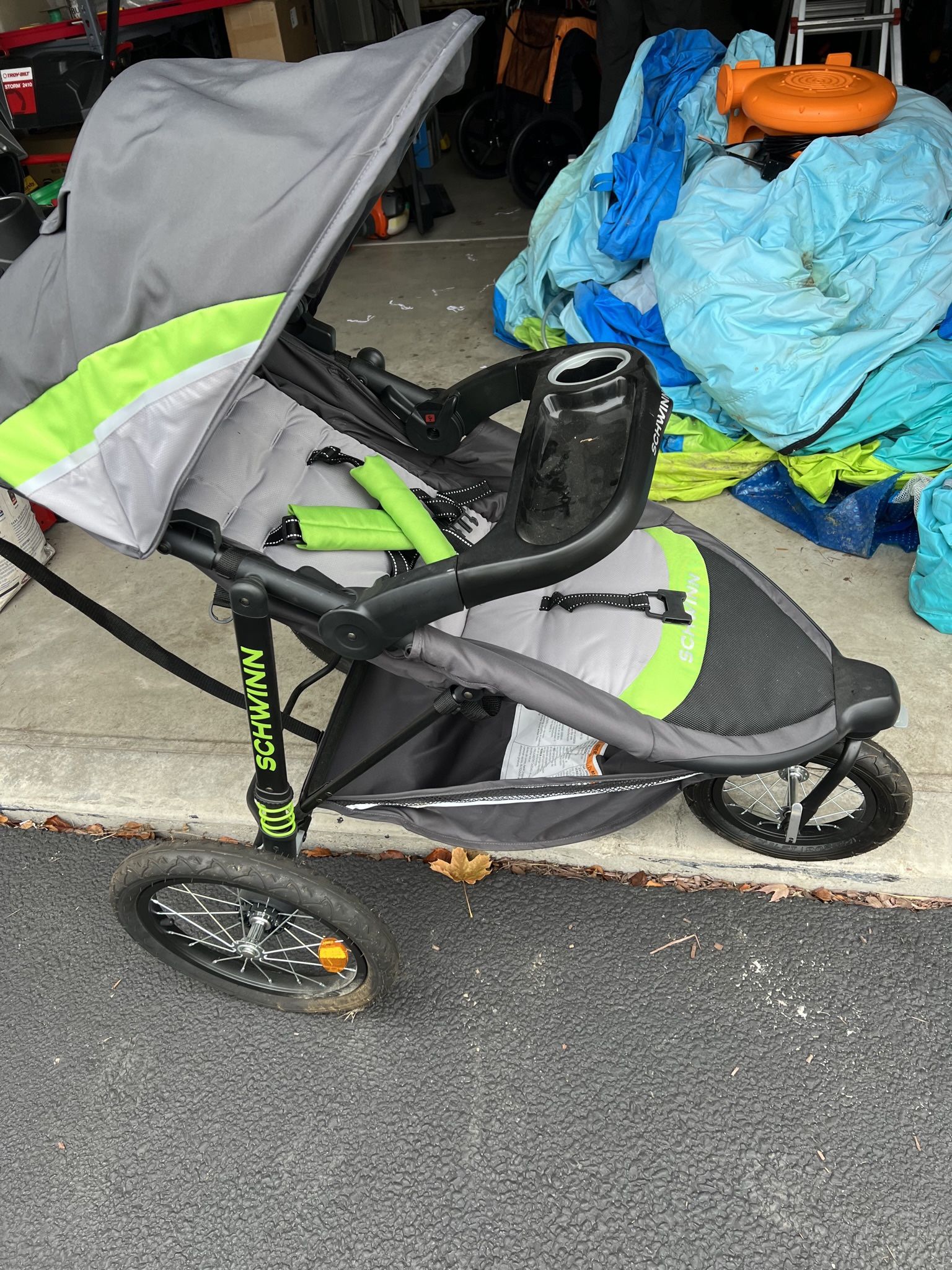 Schwinn Interval Jogger Stroller, Green