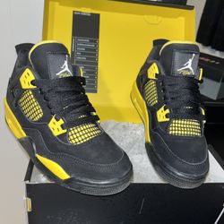 AIR JORDAN 4 RETRO 'THUNDER' 2023