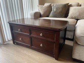 Coffee Table w/ Lift Top