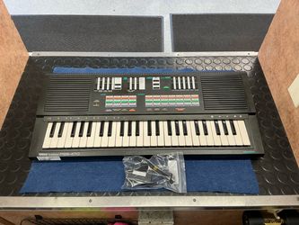 Yamaha PortaSound Digital Synthesizer (PSS-470)