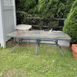 Free Outdoor Table