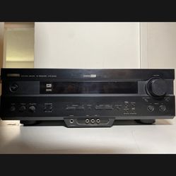 Yamaha HTR-5440 5.1 Channel Dolby Digital / DTS Stereo A/V Receiver Works Great
