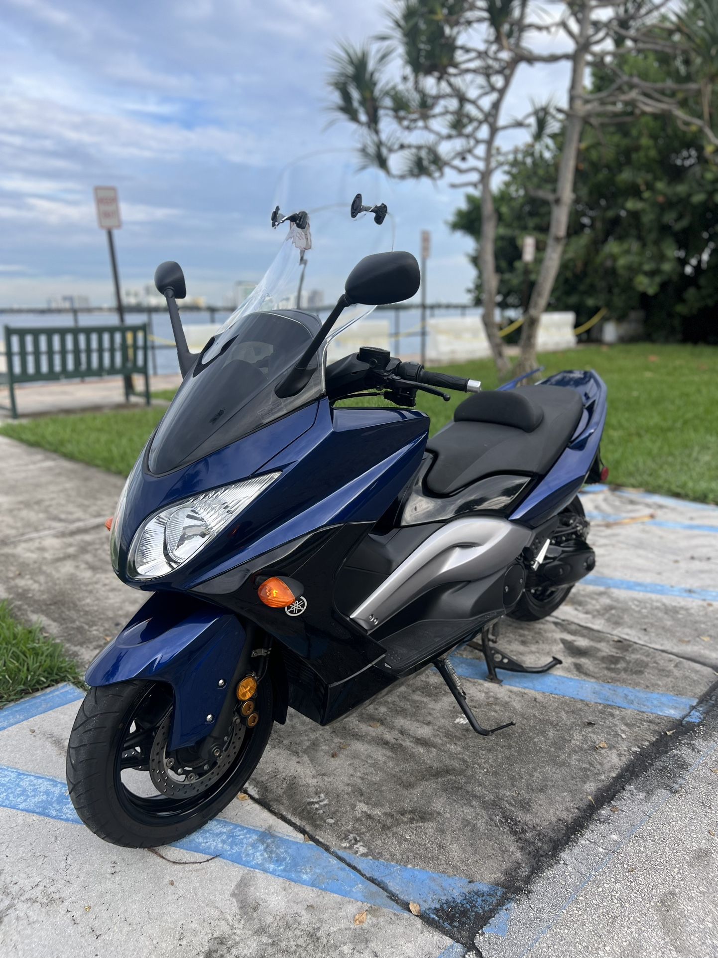 Yamaha Tmax 500cc Year 2009