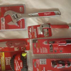 Milwaukee Hand Tools - all tools in Photo