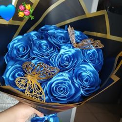12ct Blue Roses