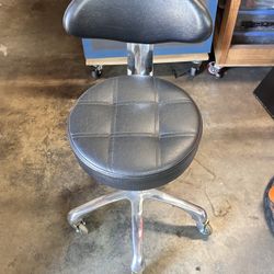 Kaleurrier Swivel Stool