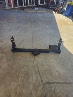 Mercedes metris  tow hitch