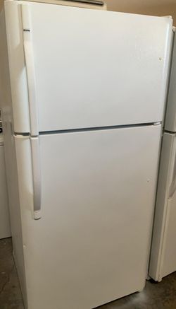 Kenmore Top Mount White Refrigerator
