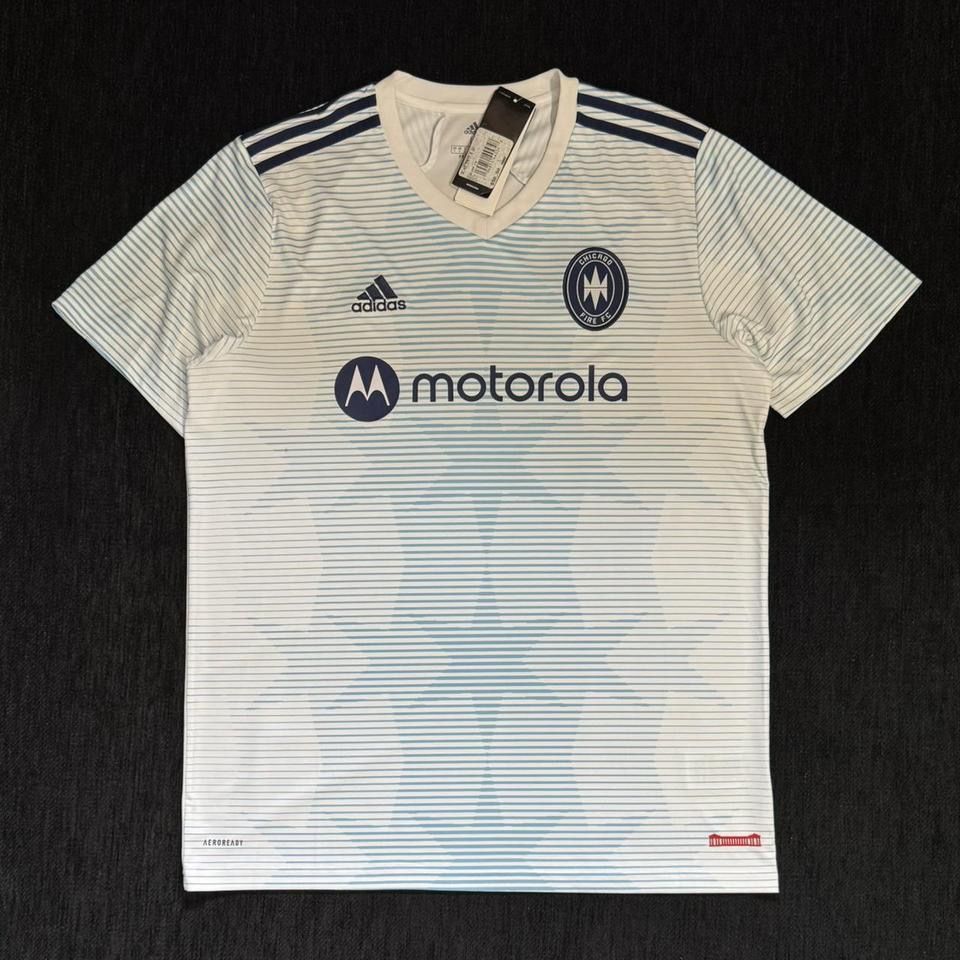 ADIDAS CHICAGO FIRE FC JERSEY SIZE LARGE