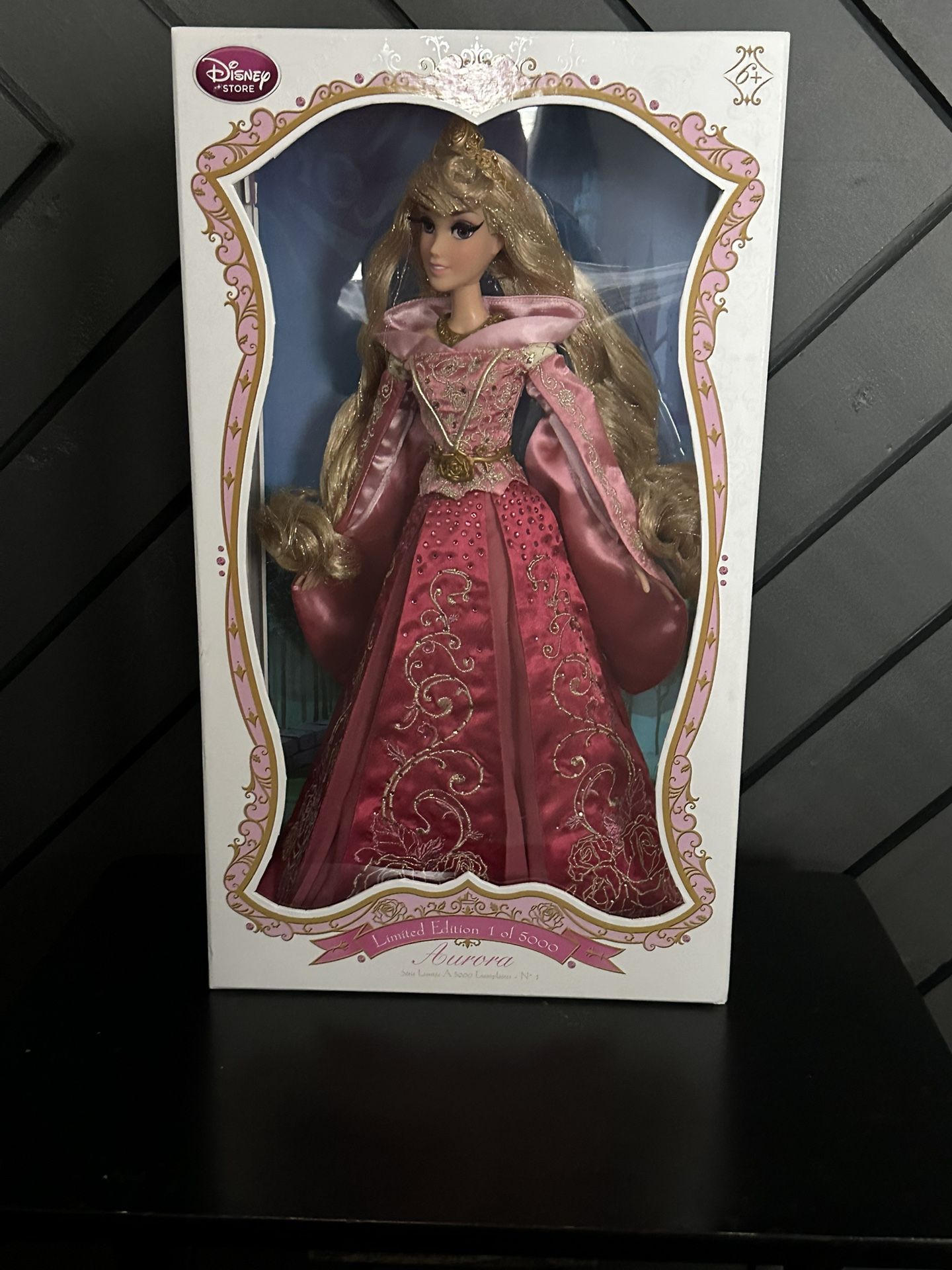 Disney Store Limited Edition Aurora Collector Doll