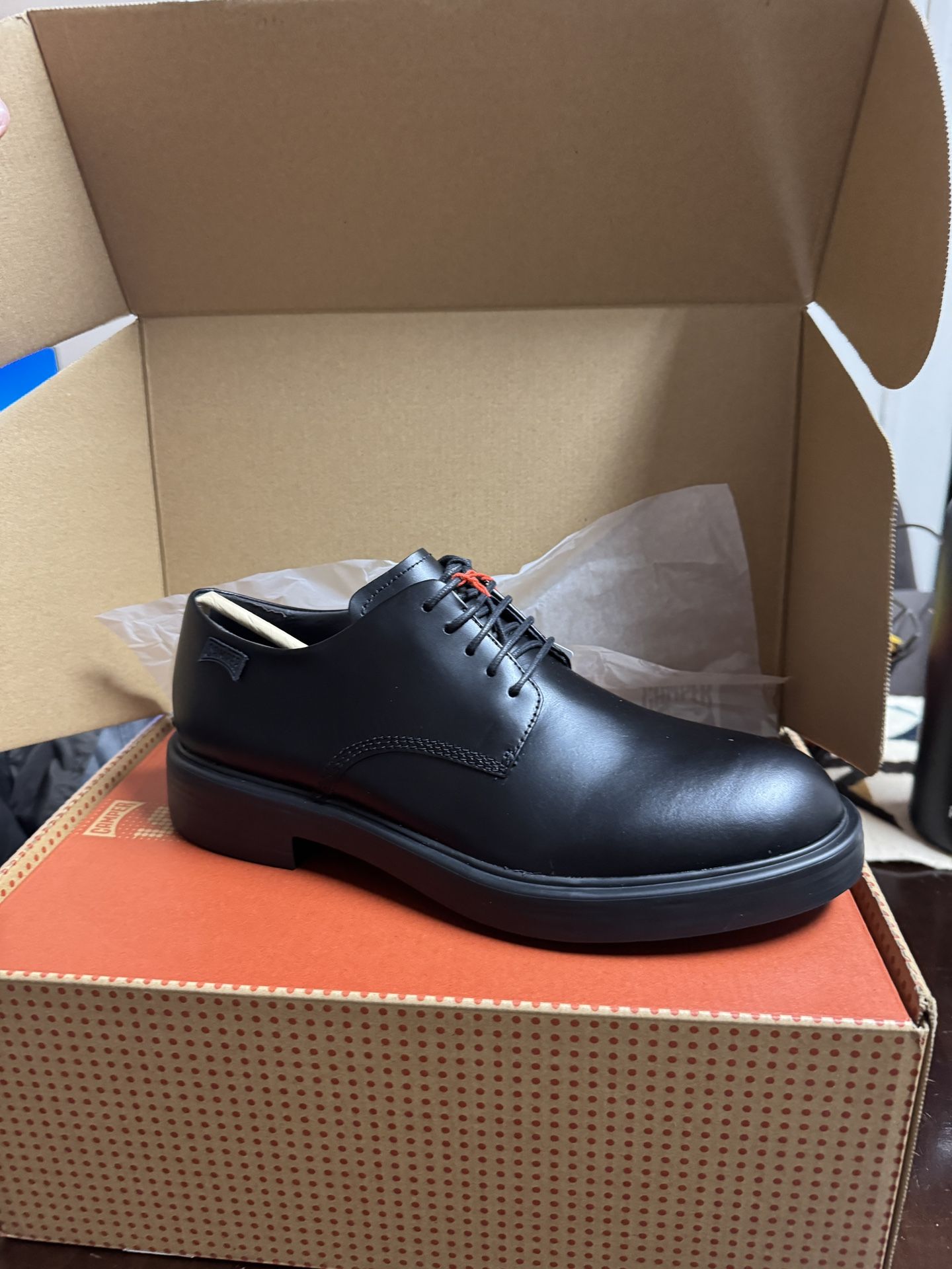 Camper Dean Black Leather Shoes for Men. Size 9.5