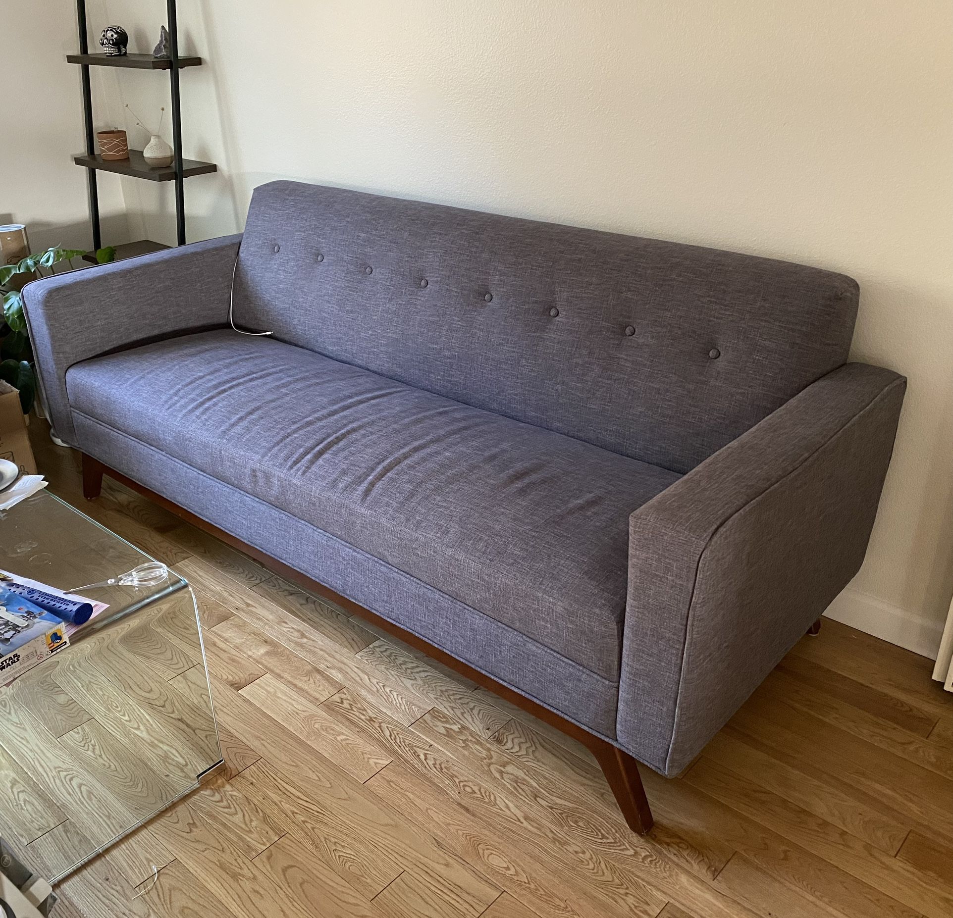Article Sofa