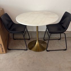 Dinning And Chair Set 