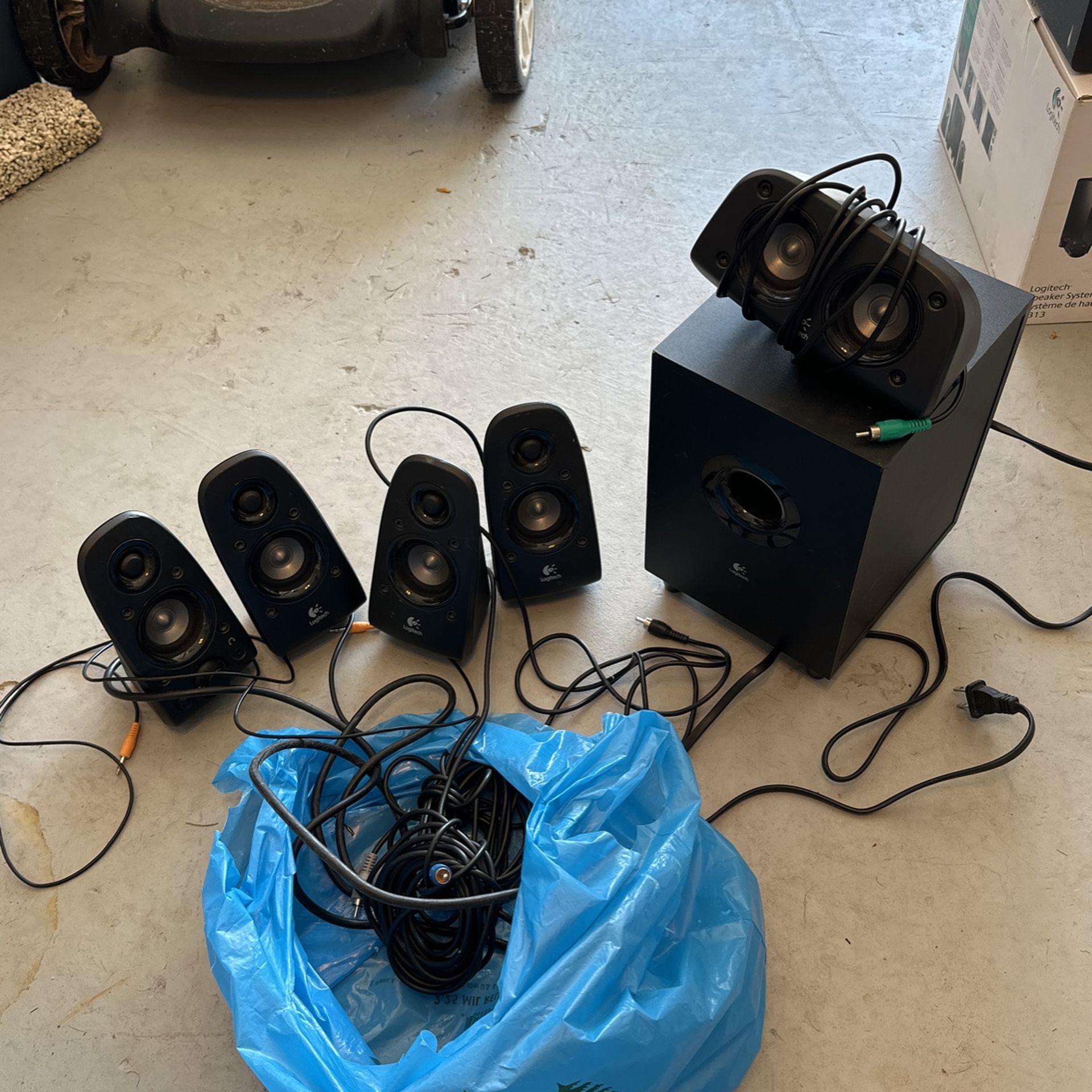 Logitech Z506 Speaker System Audio Speakers