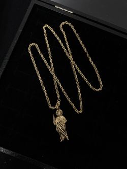 10k gold chain with pendant
