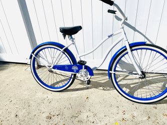 Dodger beach cruiser