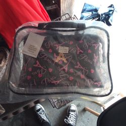 Black Paris Purse With Make Up Bag