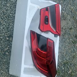 Honda Accord passenger tail lights for years 2018,19,20