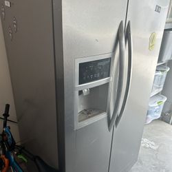 Frigidaire Refrigerator