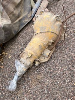 Turbo 350 transmission. Needs rebuilt Chevy car. Street Rod, hot rod , Lowrider car