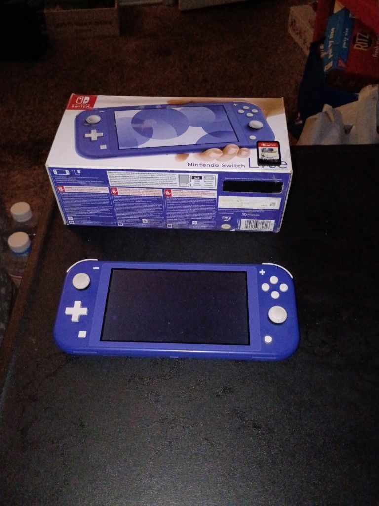 Nintendo switch Light/ W Games