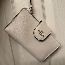 Coach Wristlet Brand New!