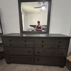 Bedroom Set Dresser And Nightstands 