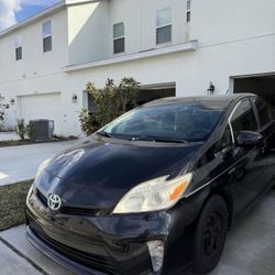 2014 Toyota Prius 