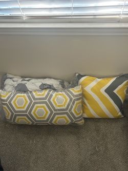 Custom pillows and duvet cover