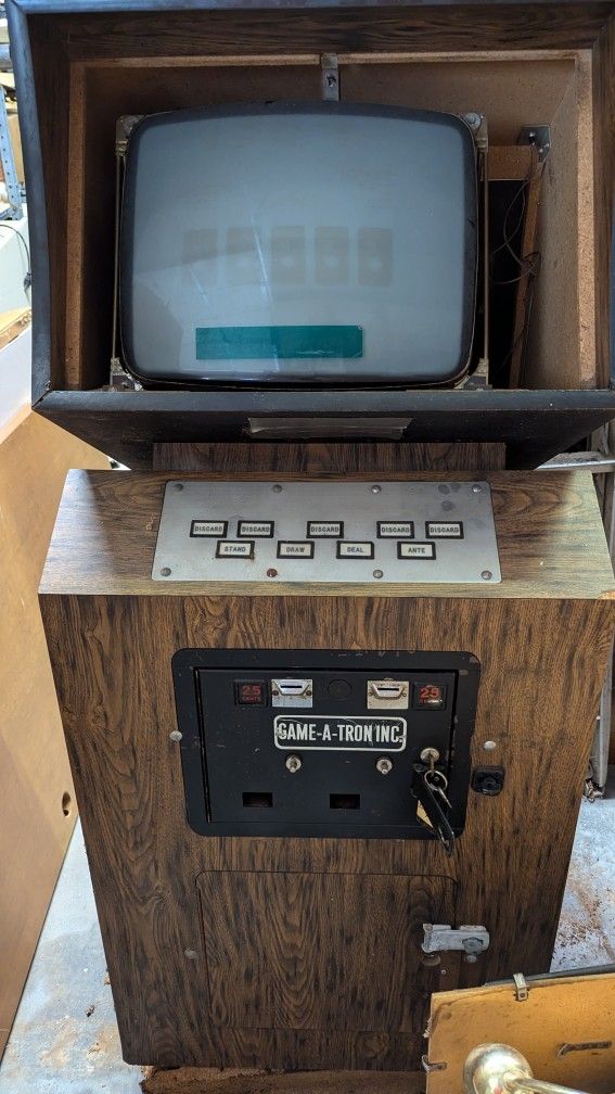 Vintage Poker Machine * Will Take Best Offer After One Week*