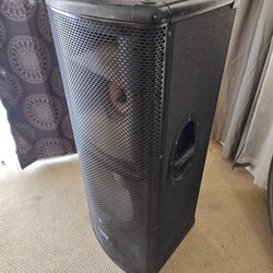 Mackie Sr1530