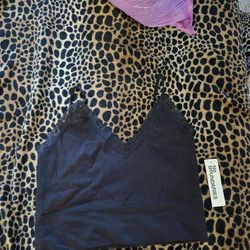 Women's Clothing 