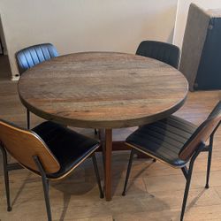 Wood Dining Room Table & 4 Chairs 