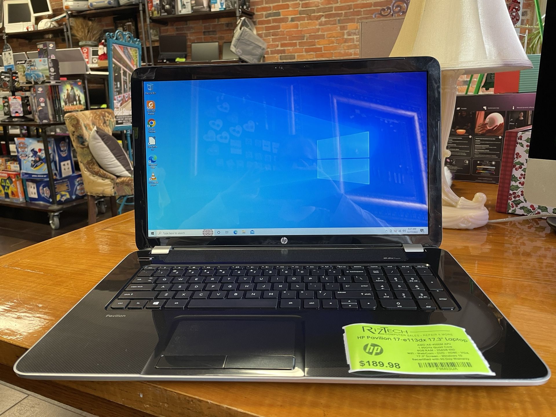 HP Pavilion 17-e113dx Laptop Quad Core 8GB RAM 256GB SSD W10 17.3” Screen
